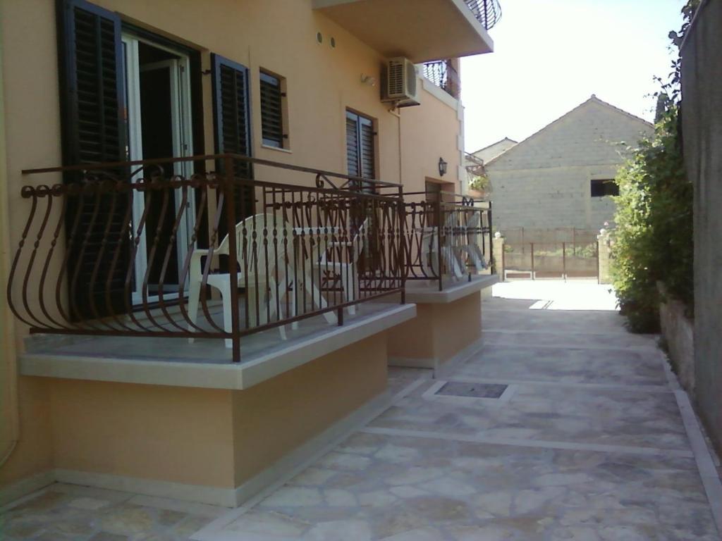 Rooms & Studio Villa Tatjana Supetar Room photo